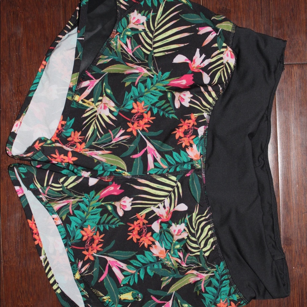 Athletic/running shorts